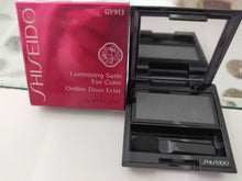 Carica l'immagine nel visualizzatore di Gallery, SHISEIDO OMBRETTO LUMINIZING SATIN EYE
