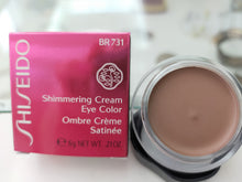 Carica l'immagine nel visualizzatore di Gallery, SHISEIDO OMBRETTO IN CREMA IDRATANTE LUMINOSO SHIMMERING CREAM EYE