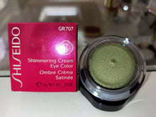 Carica l'immagine nel visualizzatore di Gallery, SHISEIDO OMBRETTO IN CREMA IDRATANTE LUMINOSO SHIMMERING CREAM EYE
