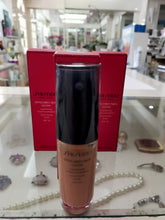 Carica l'immagine nel visualizzatore di Gallery, SHISEIDO FONDONTINTA FLUIDO SYNCHRO SKINGLOW