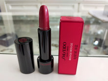 Carica l'immagine nel visualizzatore di Gallery, SHISEIDO MAKE UP ROSSETTO ROUGE ROUGE