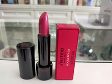 Carica l'immagine nel visualizzatore di Gallery, SHISEIDO MAKE UP ROSSETTO ROUGE ROUGE