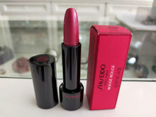 Carica l'immagine nel visualizzatore di Gallery, SHISEIDO MAKE UP ROSSETTO ROUGE ROUGE