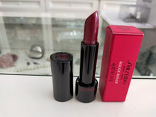 Carica l'immagine nel visualizzatore di Gallery, SHISEIDO MAKE UP ROSSETTO ROUGE ROUGE