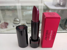 Carica l'immagine nel visualizzatore di Gallery, SHISEIDO MAKE UP ROSSETTO ROUGE ROUGE