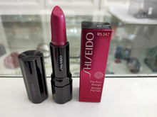 Carica l'immagine nel visualizzatore di Gallery, SHISEIDO ROSSETTO PERFECT ROUGE COLORE INTENSO