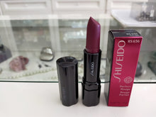 Carica l'immagine nel visualizzatore di Gallery, SHISEIDO ROSSETTO PERFECT ROUGE COLORE INTENSO