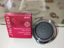 Carica l&#39;immagine nel visualizzatore di Gallery, SHISEIDO OMBRETTO IN CREMA IDRATANTE LUMINOSO SHIMMERING CREAM EYE
