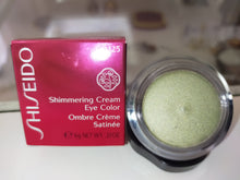 Carica l&#39;immagine nel visualizzatore di Gallery, SHISEIDO OMBRETTO IN CREMA IDRATANTE LUMINOSO SHIMMERING CREAM EYE
