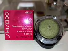 Carica l&#39;immagine nel visualizzatore di Gallery, SHISEIDO OMBRETTO IN CREMA IDRATANTE LUMINOSO SHIMMERING CREAM EYE
