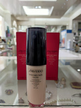 Carica l'immagine nel visualizzatore di Gallery, SHISEIDO FONDONTINTA FLUIDO SYNCHRO SKINGLOW

