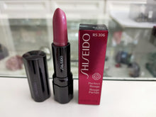 Carica l&#39;immagine nel visualizzatore di Gallery, SHISEIDO ROSSETTO PERFECT ROUGE COLORE INTENSO

