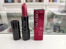 Carica l&#39;immagine nel visualizzatore di Gallery, SHISEIDO ROSSETTO PERFECT ROUGE COLORE INTENSO
