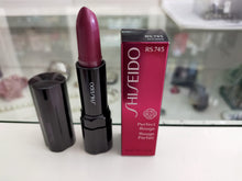 Carica l&#39;immagine nel visualizzatore di Gallery, SHISEIDO ROSSETTO PERFECT ROUGE COLORE INTENSO
