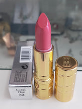 Carica l'immagine nel visualizzatore di Gallery, Rossetto Ceramide Ultra Lipstick- Elziabeth Arden
